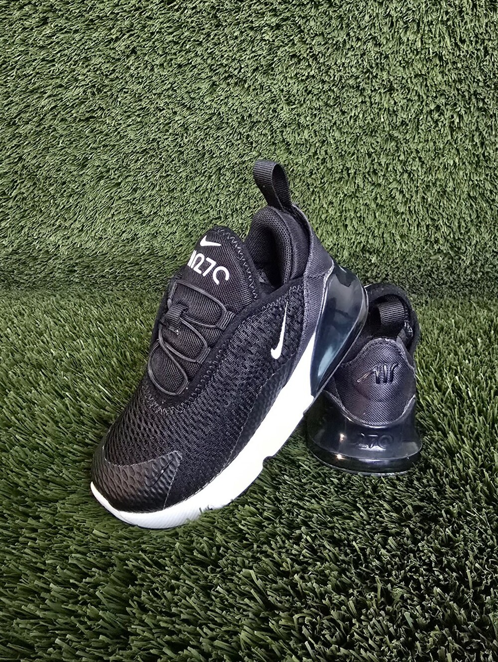 Nike Air Max 270 Slip-On Sneakers